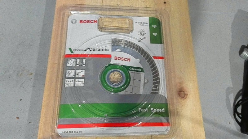 Lưỡi cắt kim cương Turbo 105x20/16mm ceramic Bosch 2608603615